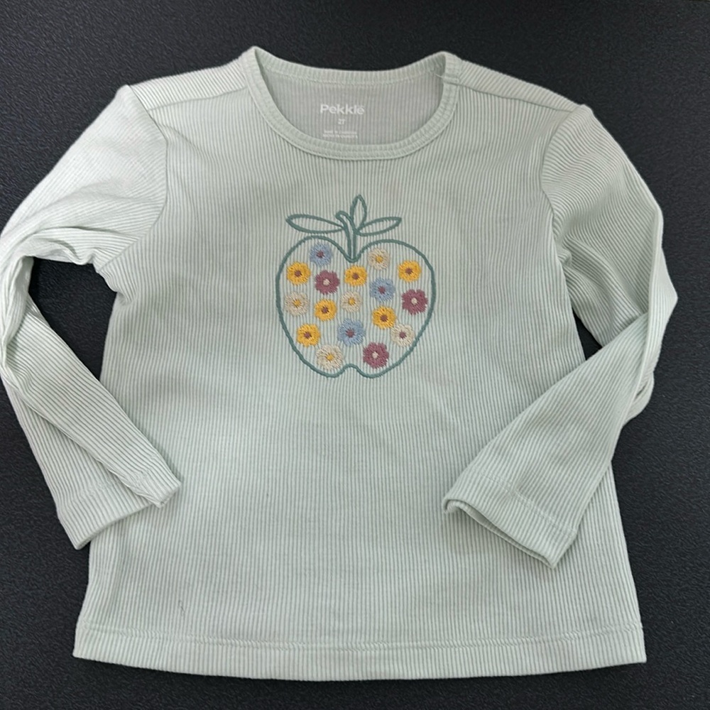 Pekkle tee